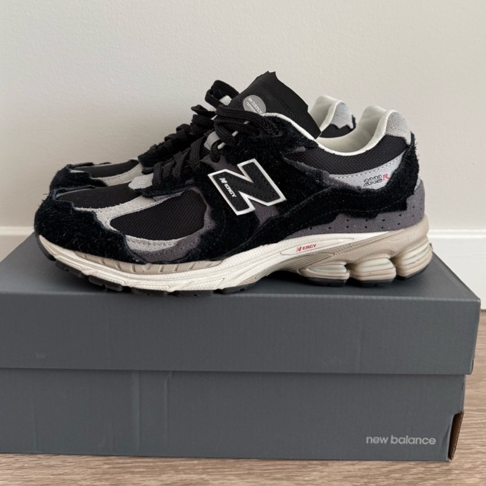 New balance 2002r Protection Pack